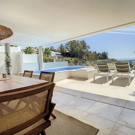 Luxury With Private Pool In La Morelia Marbella